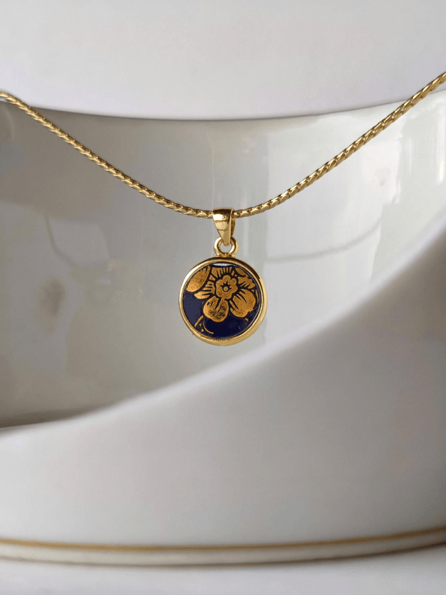 Pendentif rond - porcelaine Limoges - no.1
