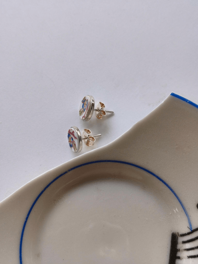 Boucles d'oreilles puces rondes - porcelaine - Sarreguemines no.1