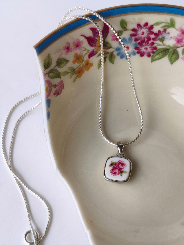Pendentif carré - porcelaine tchécoslovaque - Pirkenhammer no.2