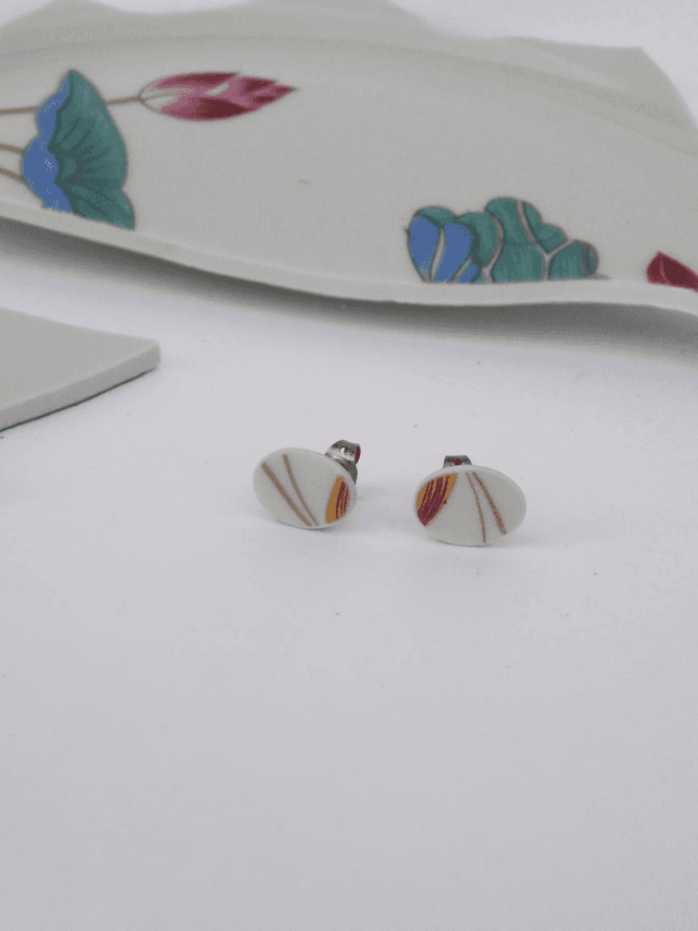 Boucles d&#039;oreilles - porcelaine Charles Field Haviland - modèle Lotus no.6