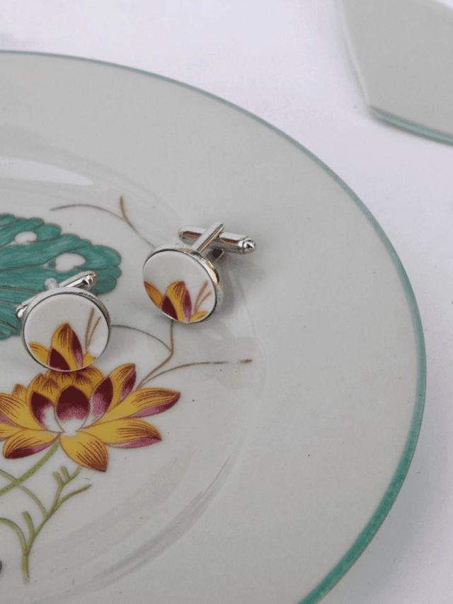 Boutons de manchette - porcelaine Charles Field Haviland - modèle Lotus no.1