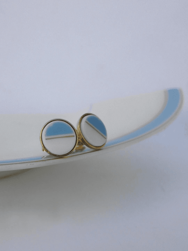 Boucles d&#039;oreilles simples - porcelaine de Limoges - William Guerin et Cie no.2