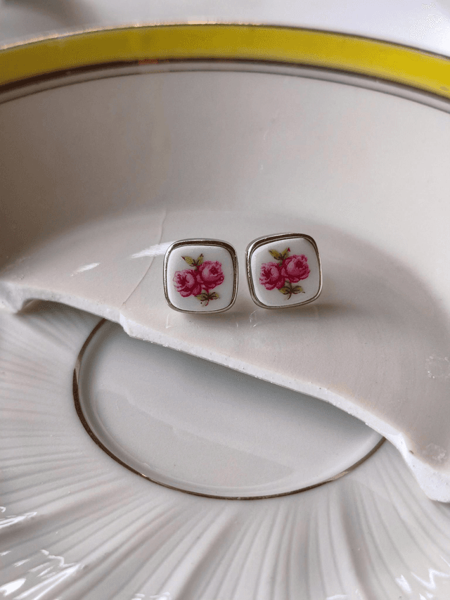 Boucles d&#039;oreilles carrées - porcelaine tchécoslovaque - Pirkenhammer no.1